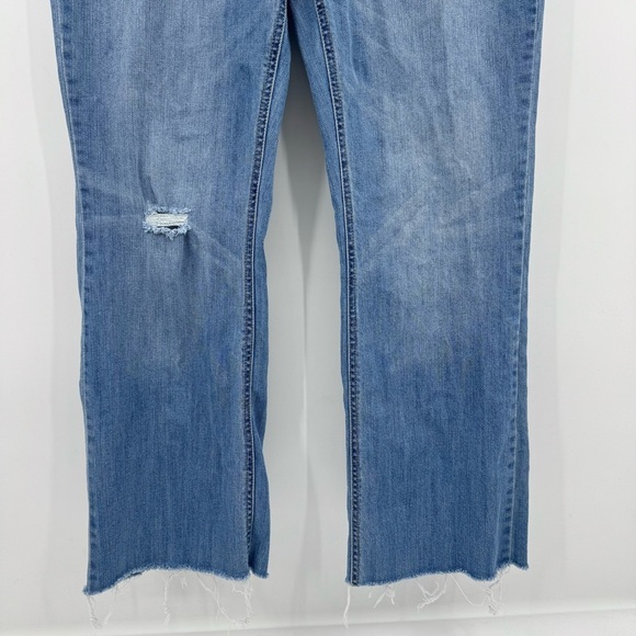 Aeropostale Jeans Women 13/14 Chelsea Bootcut Light Wash Denim Distressed 34x28 - Picture 3 of 11
